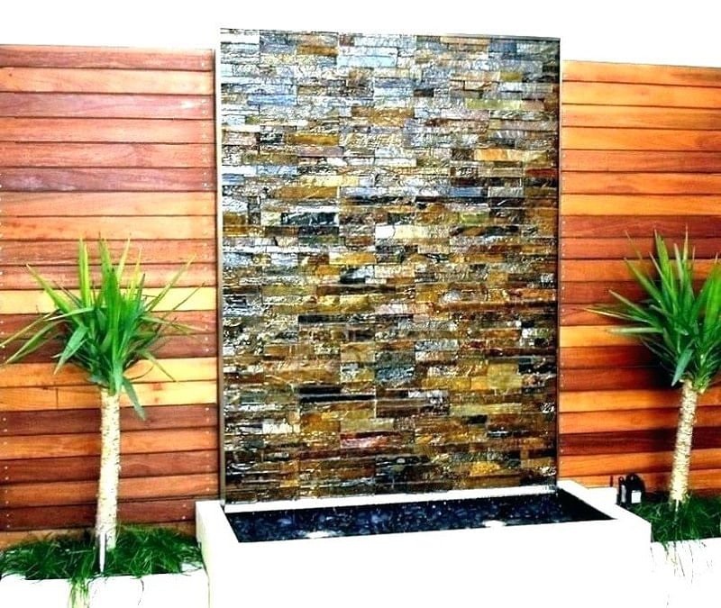31 Outdoor Water Wall Ideas That Deliver The Wow Factor In 2021 - Water Wall Feature Indoor Uk