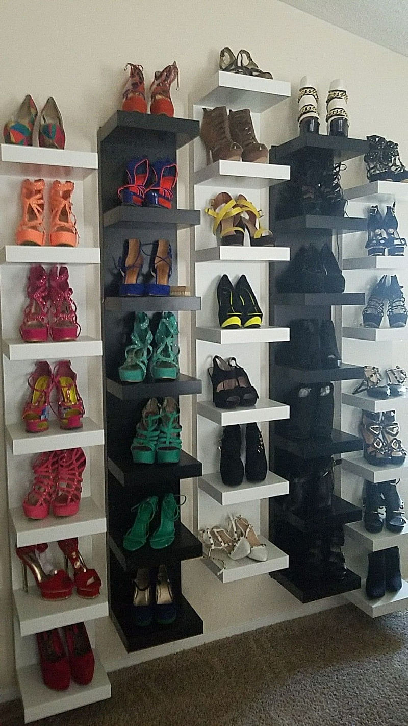 Lack shelf online shoe display