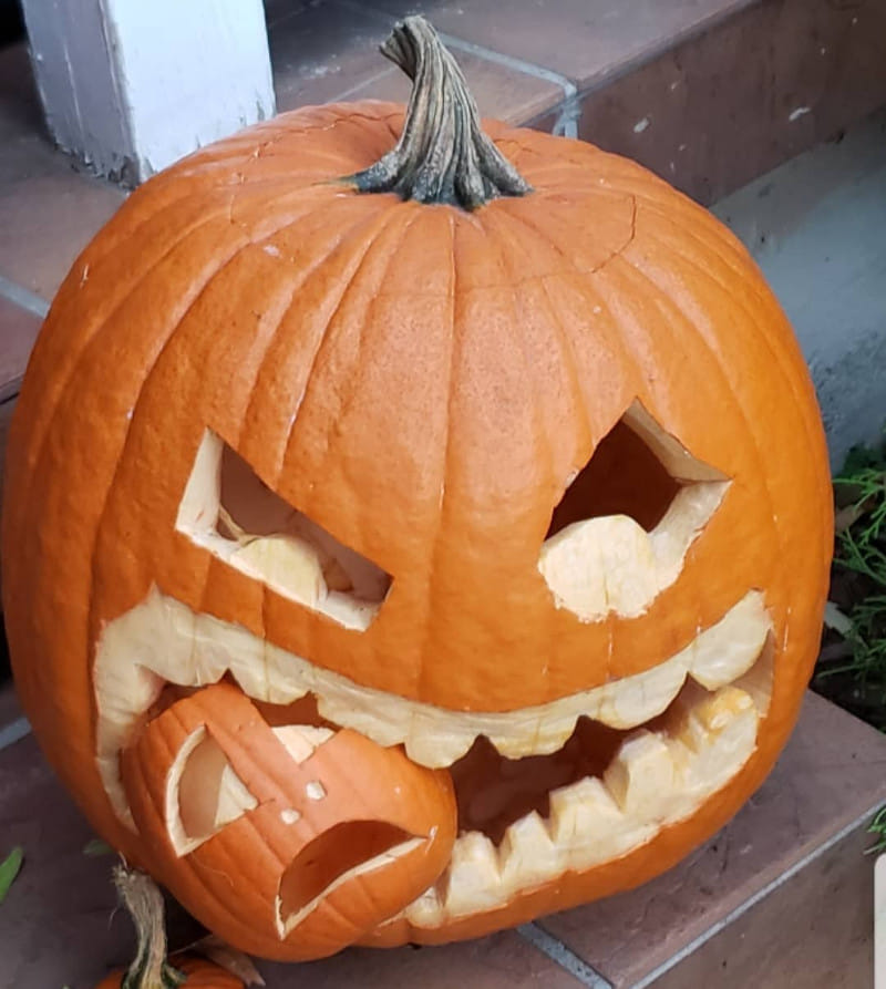 31 Easy Halloween Pumpkin Carving Ideas That Impress In 2021