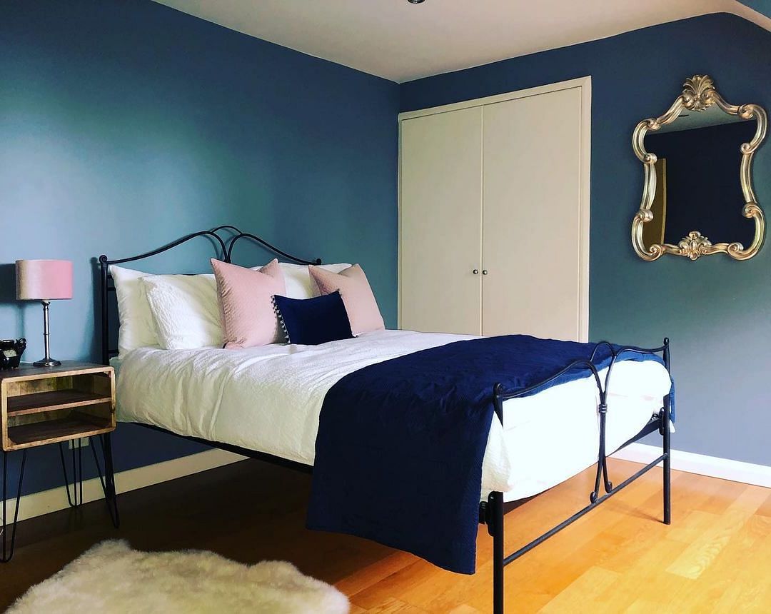 Dark blue and blush deals pink bedroom